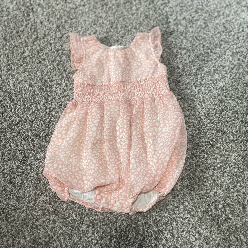 Pink Cheetah Baby Bubble